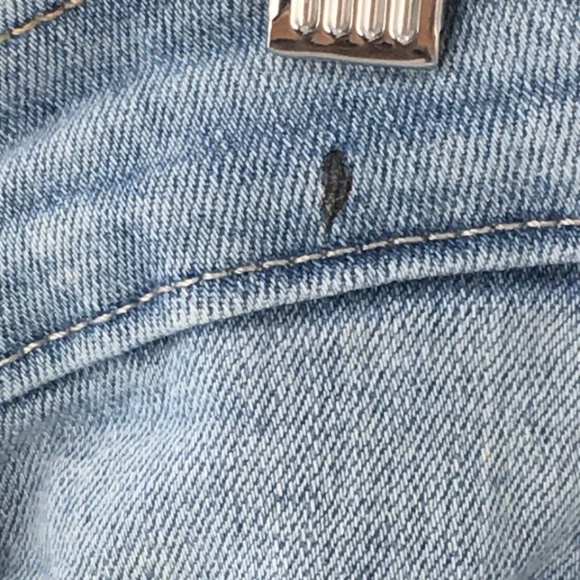 Levis Womens Jeans Upcycled Demi Curve Blue Light Wash Stretch Sz 8/29 - Picture 12 of 13